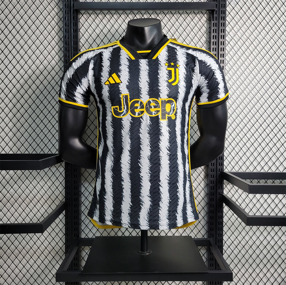 Juventus Gold Details Shirt