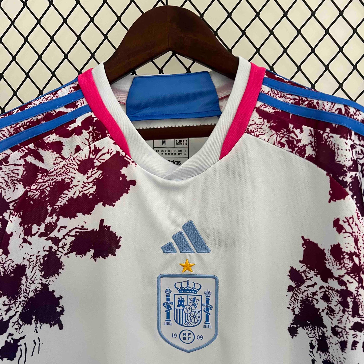 Spain "Trazos de Gloria" Special Shirt