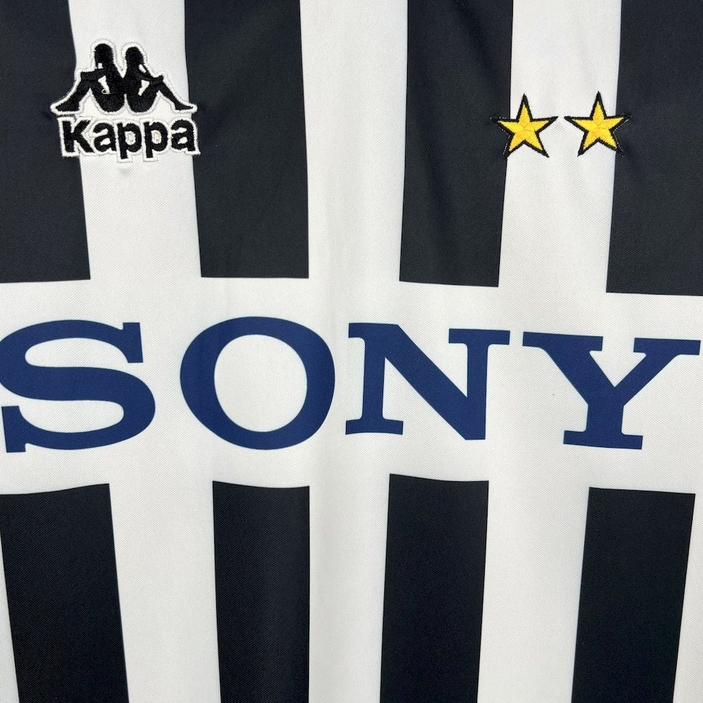 96-97 Juventus Vintage Shirt