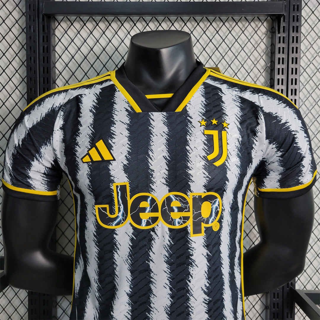 Juventus Gold Details Shirt